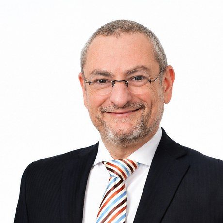 Dr Dov Hersh, specialist ophthalmologist in medical retina at Eastwood Eye Surgery