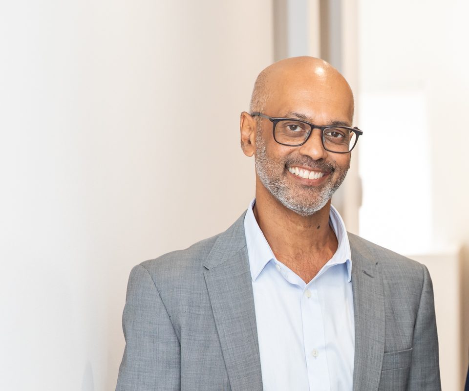 Dr Rajiv Shah, specialist ophthalmologist and glaucoma surgeon at Eastwood Eye Surgery